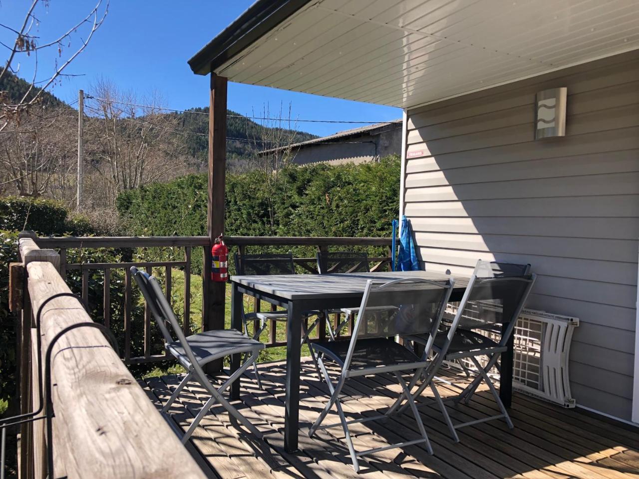 Camping La Mare Aux Fees Hotel Roquefeuil Bagian luar foto